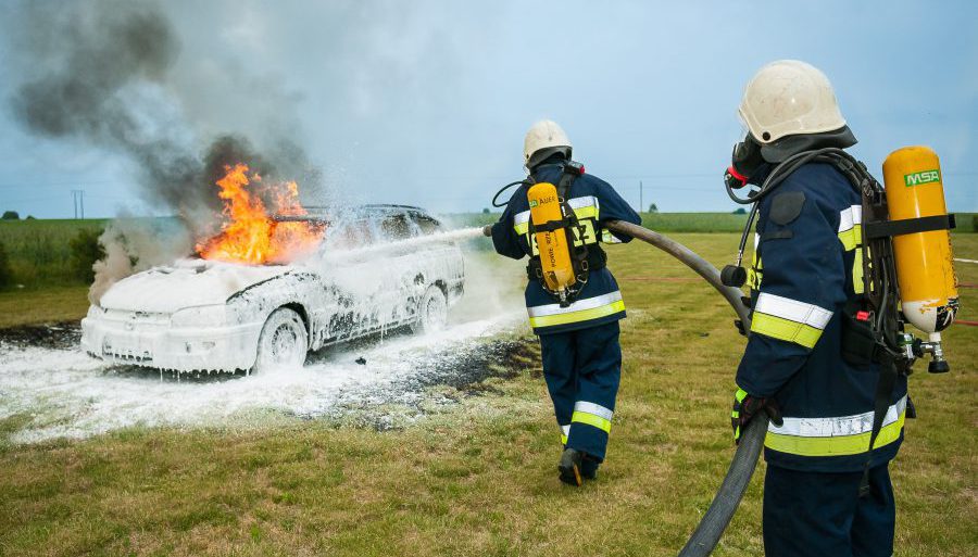 Sicherheitsrisiken von Batterie-Elektroautos